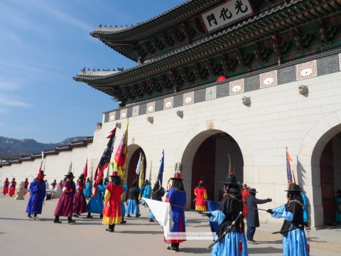 _gyeongbokgung-palace-guard